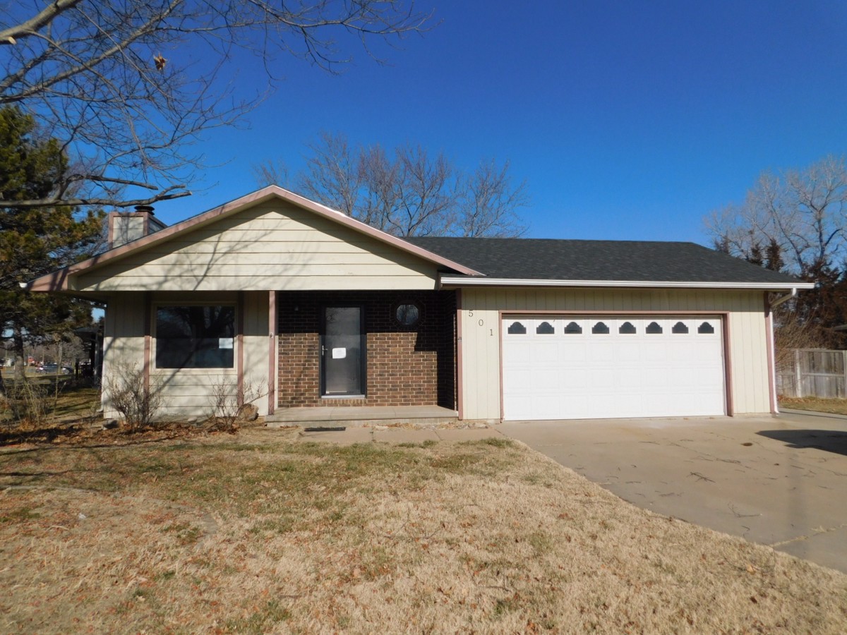 501 Oaklane St, Mcpherson, KS 67460 MLS 43460 VRM Properties